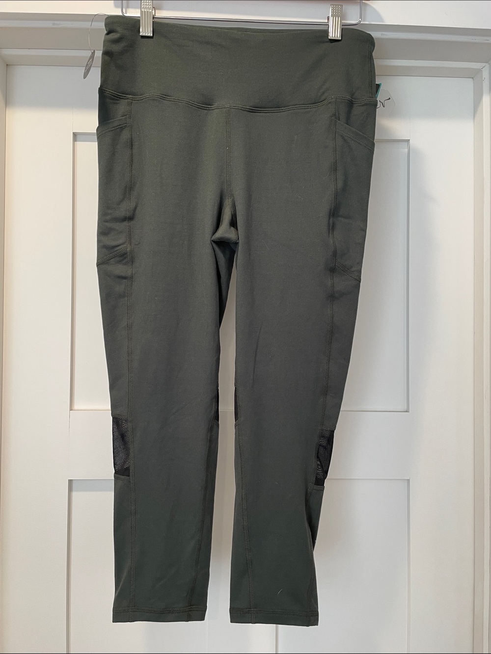 Lularoe High-Waist Olive Green Active Leggings with Side Pockets - size large